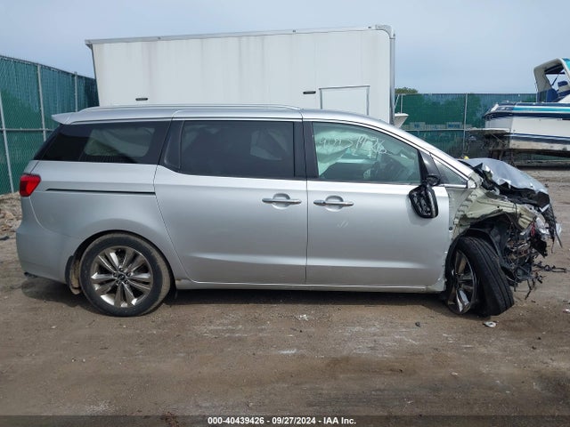 KNDME5C15F6050208 KIA Sedona Sx Luxury