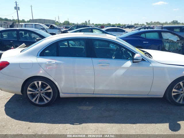 Mercedes-Benz C 300 2018 55SWF4JB8JU248983 Image 13