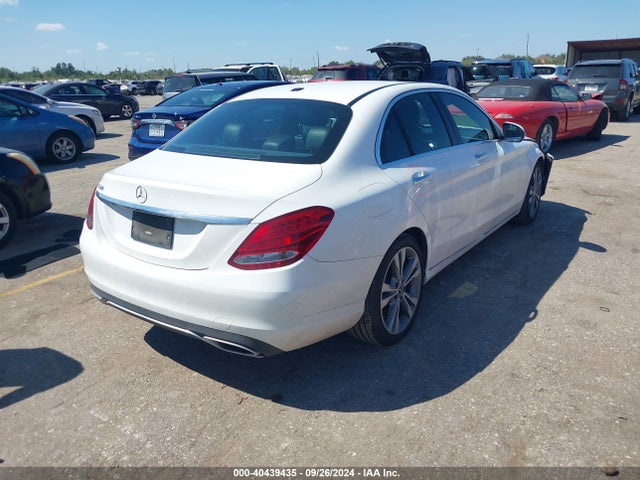 Mercedes-Benz C 300 2018 55SWF4JB8JU248983 Image 4