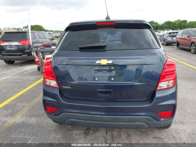 3GNCJKSB2JL276891 Chevrolet TRAX LS