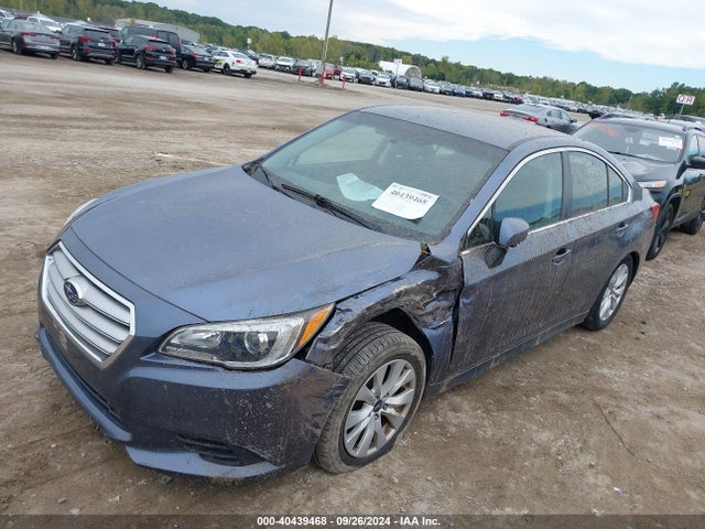 Subaru Legacy 2.5i Premium 2015 4S3BNBC6XF3017899 Image 2