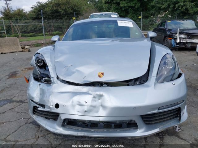 WP0AA2A82JK261704 Porsche 718 Cayman