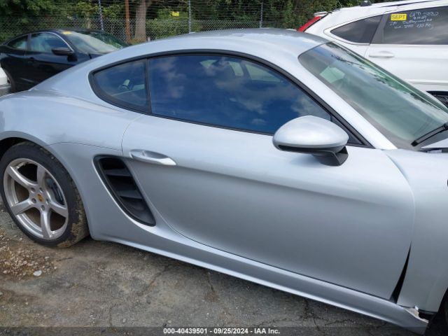 WP0AA2A82JK261704 Porsche 718 Cayman