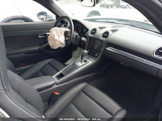 WP0AA2A82JK261704 Porsche 718 Cayman