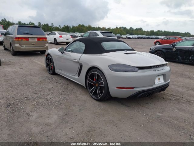 2024 PORSCHE 718 BOXSTER WP0CD2A89RK228758 Photo 2