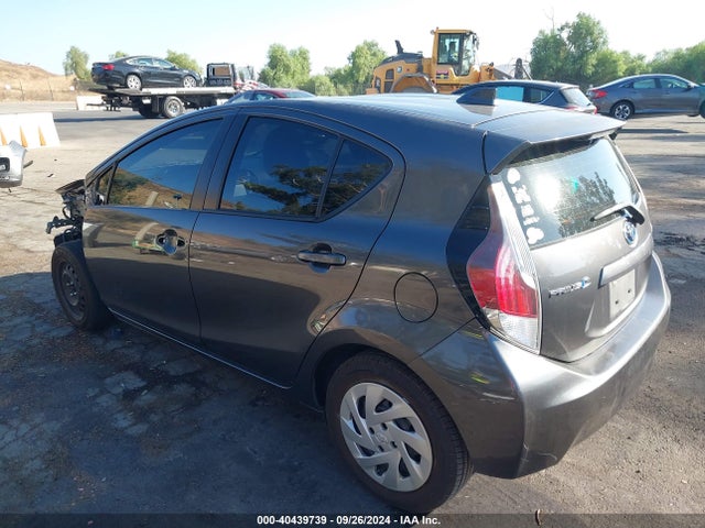 JTDKDTB38G1124558 Toyota Prius C Two