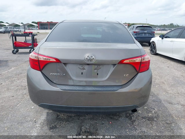 Toyota COROLLA LE 2017 5YFBURHE1HP681613 Image 16