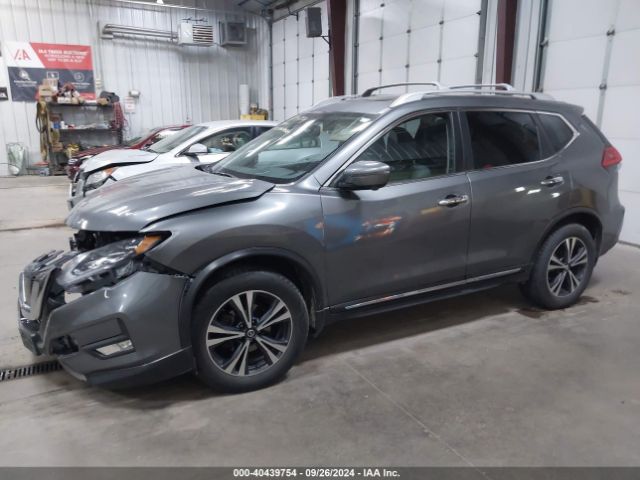 JN8AT2MV5HW015457 Nissan Rogue Sl