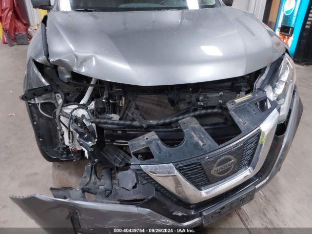 JN8AT2MV5HW015457 Nissan Rogue Sl