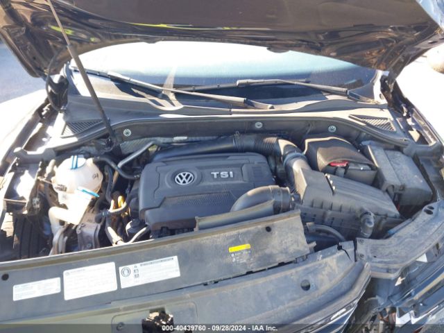1VWBT7A38HC027536 Volkswagen Passat 1.8t Se