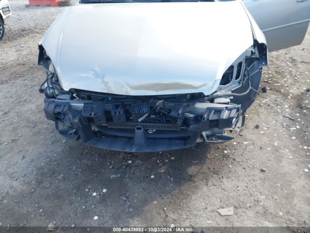 2G1WB5E3XG1152573 Chevrolet Impala Limited Lt