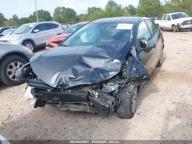 Toyota COROLLA LE 2019 5YFBURHE7KP938457 Image 13
