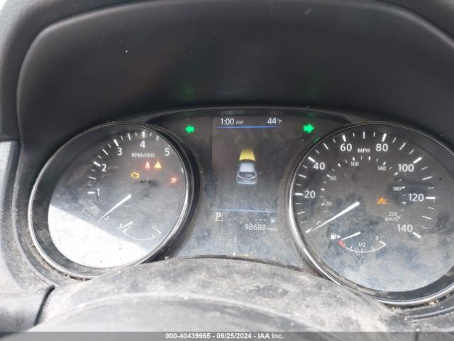 JN1BJ1CR0KW331864 Nissan Rogue Sport S