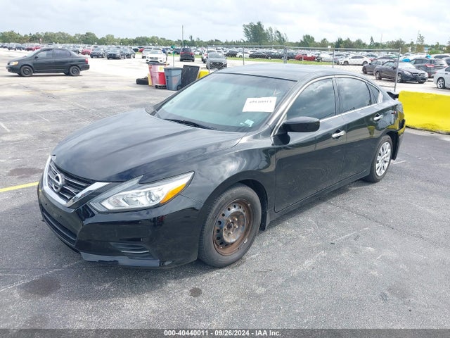 Nissan Altima 2.5 S 2016 1N4AL3AP7GN332545 Image 2