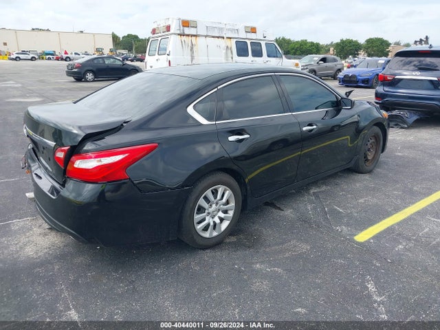 Nissan Altima 2.5 S 2016 1N4AL3AP7GN332545 Image 4