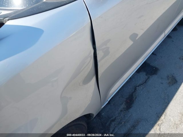 JTLZE4FE1EJ057252 Scion XB