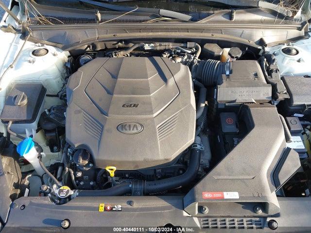 KNALC4J17K5173908 KIA Cadenza Technology
