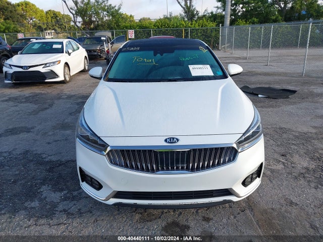 KNALC4J17K5173908 KIA Cadenza Technology