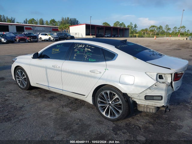 KNALC4J17K5173908 KIA Cadenza Technology
