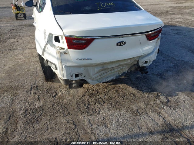 KNALC4J17K5173908 KIA Cadenza Technology