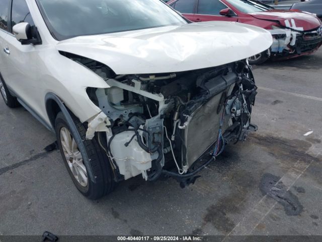 JN8AT2MT1JW469080 Nissan ROGUE SV