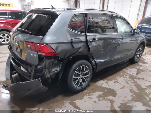 3VV0B7AX6MM098244 Volkswagen Tiguan 2.0t S