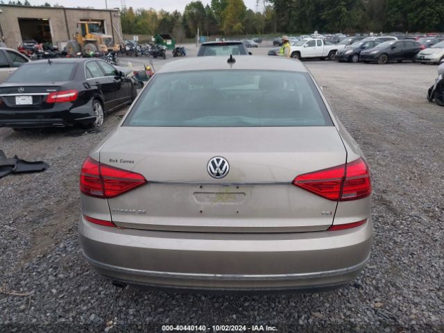 1VWBT7A31GC044645 Volkswagen Passat 1.8t Se