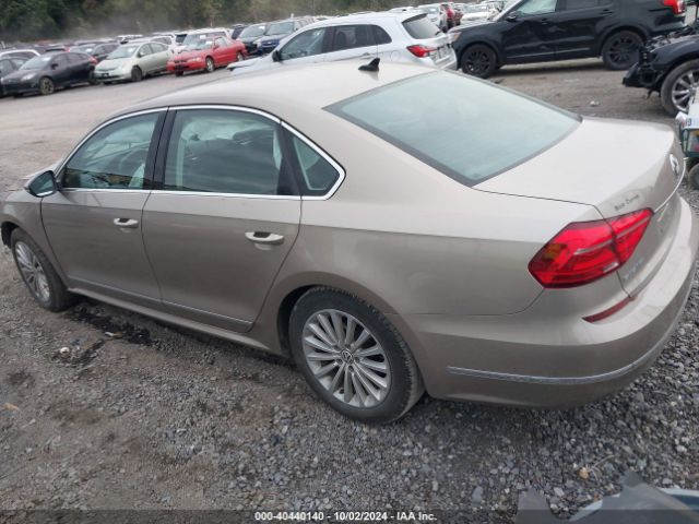 1VWBT7A31GC044645 Volkswagen Passat 1.8t Se