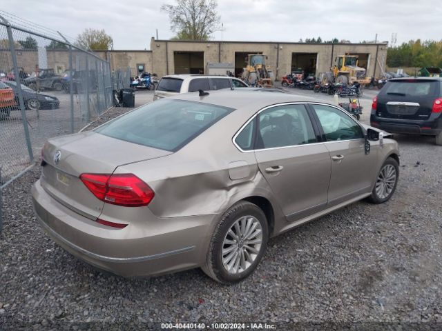 1VWBT7A31GC044645 Volkswagen Passat 1.8t Se