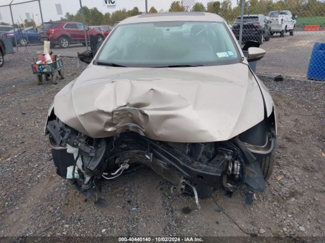 1VWBT7A31GC044645 Volkswagen Passat 1.8t Se