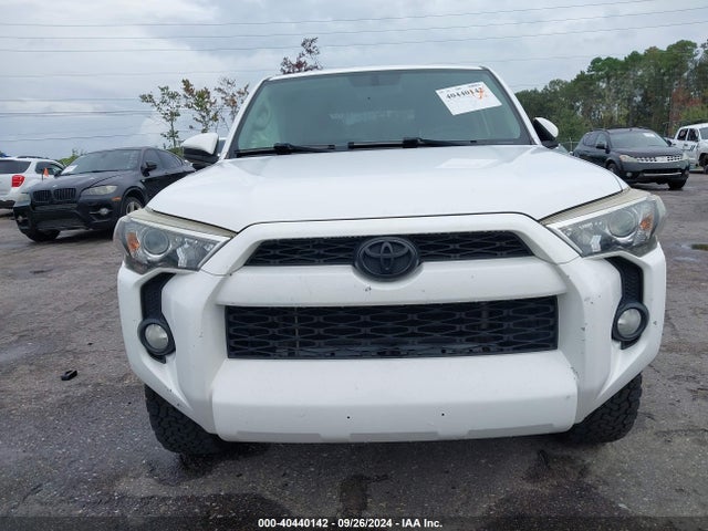 Toyota 4RUNNER SR5 2015 JTEZU5JRXF5089654 Image 12