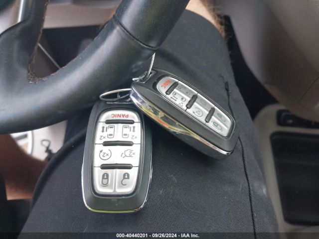 2018 CHRYSLER PACIFICA 2C4RC1EGXJR315731 Photo 10