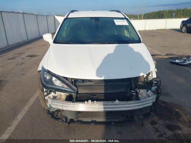 2C4RC1EGXJR315731 Chrysler Pacifica Touring L Plus