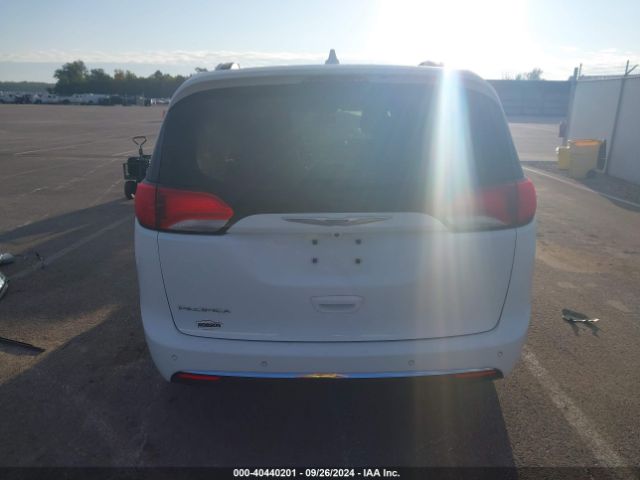 2C4RC1EGXJR315731 Chrysler Pacifica Touring L Plus