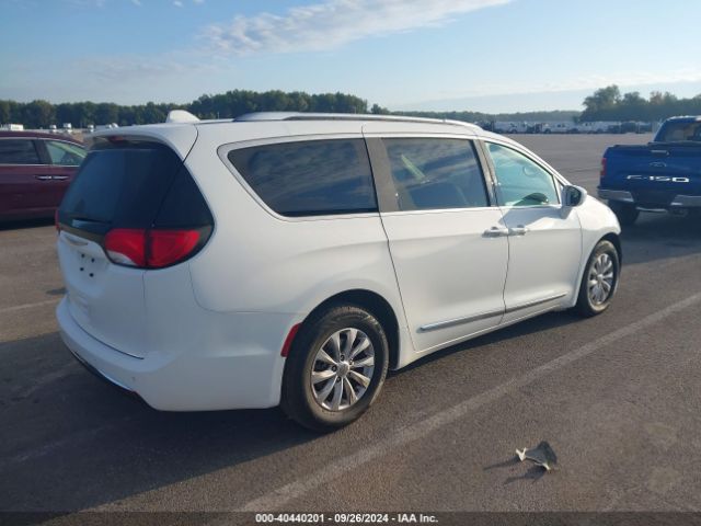 2018 CHRYSLER PACIFICA 2C4RC1EGXJR315731 Photo 3
