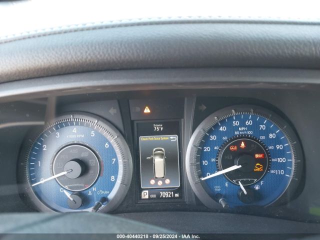 5TDYZ3DC8HS857383 Toyota Sienna Xle Premium 8 Passenger