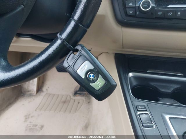 WBA3C3C55EP660527 BMW 320i Xdrive