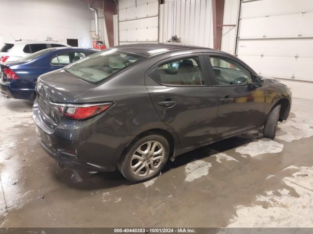 3MYDLBZVXGY112759 Scion IA