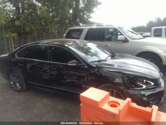 1VWAT7A30GC052862 Volkswagen Passat 1.8t R-line