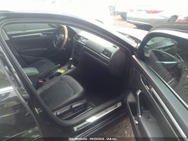 1VWAT7A30GC052862 Volkswagen Passat 1.8t R-line