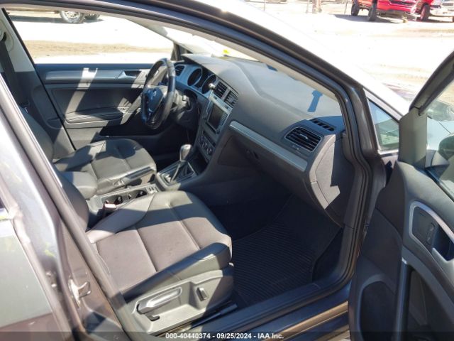 3VWC17AU4GM517018 Volkswagen Golf Sportwagen Tsi Se 4-door