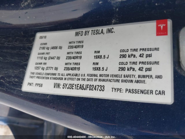2018 TESLA MODEL 3 5YJ3E1EA6JF024733 Photo 8
