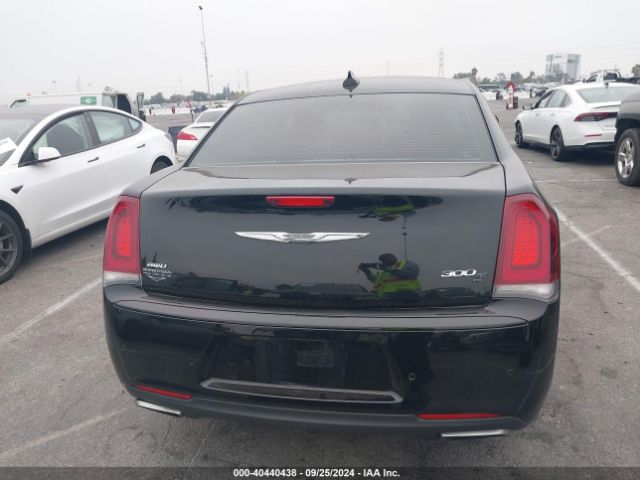 2C3CCAGG3FH808719 Chrysler 300 300s