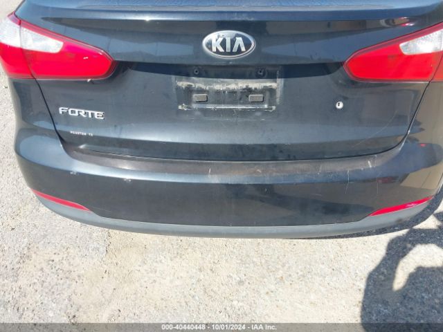 KNAFK4A64F5378961 KIA FORTE LX