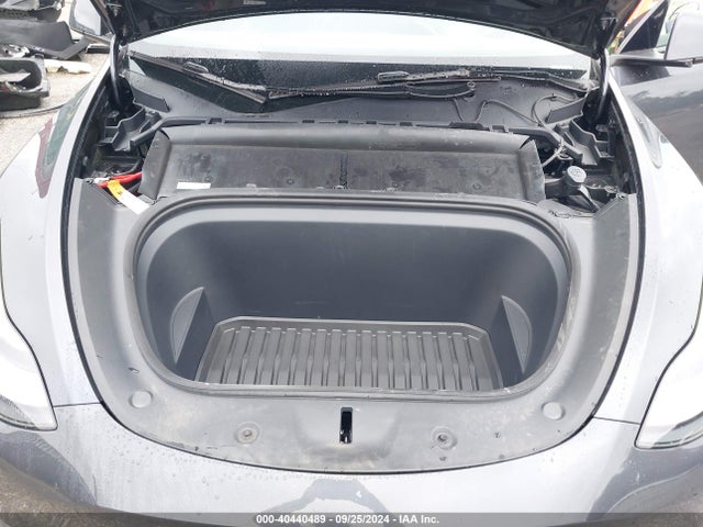 2024 TESLA MODEL Y 7SAYGDEE1RA271965 Photo 9