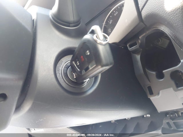 Toyota RAV4 LE 2019 2T3K1RFV5KW018117 Image 11