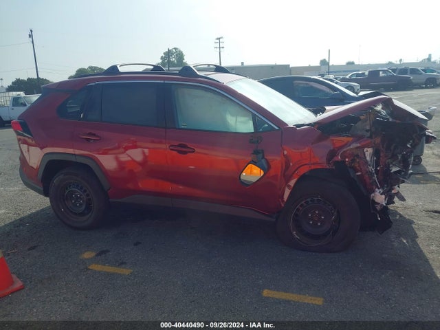 Toyota RAV4 LE 2019 2T3K1RFV5KW018117 Image 13