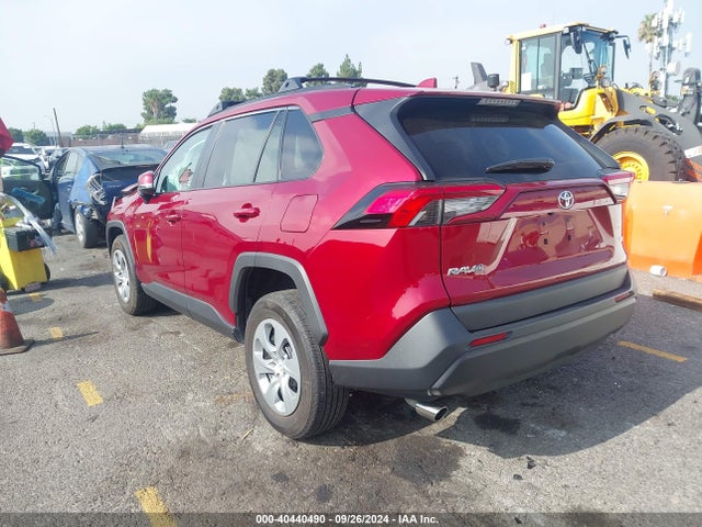Toyota RAV4 LE 2019 2T3K1RFV5KW018117 Image 3