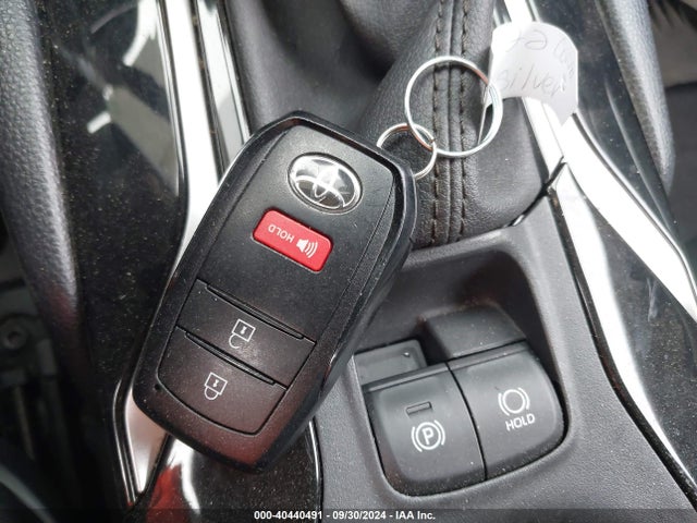 Toyota Corolla Cross Xle 2022 7MUEAAAG0NV036883 Image 11