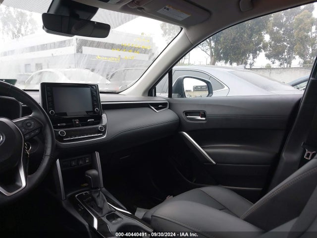 Toyota Corolla Cross Xle 2022 7MUEAAAG0NV036883 Image 18